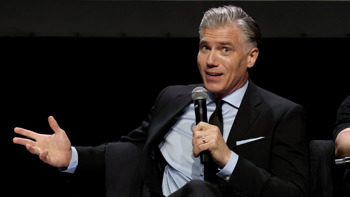 Fans rally around star trek actor as he makes sad confession