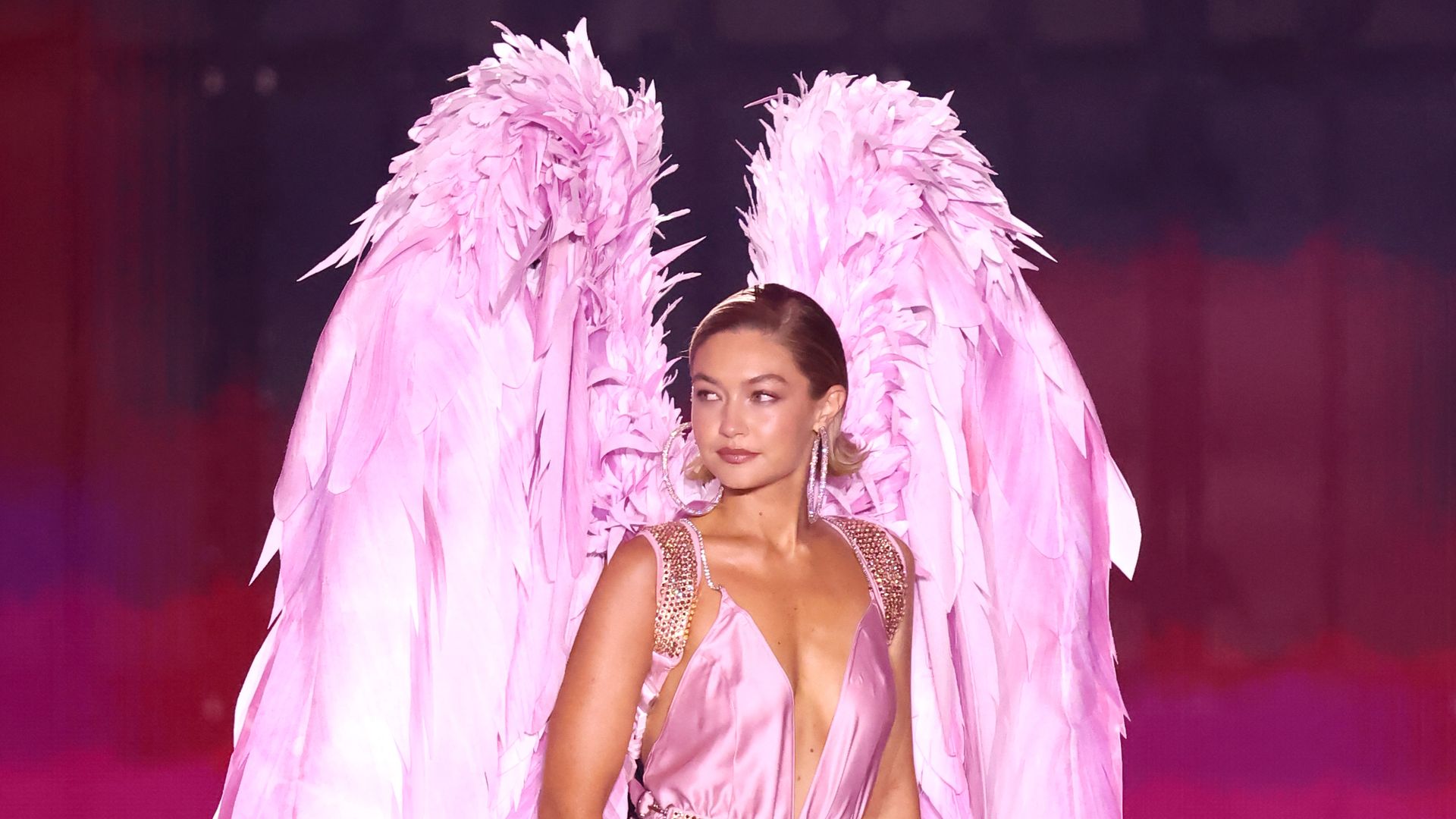 Victoria's Secret Fashion Show: how to watch, the models, and their IRL partners