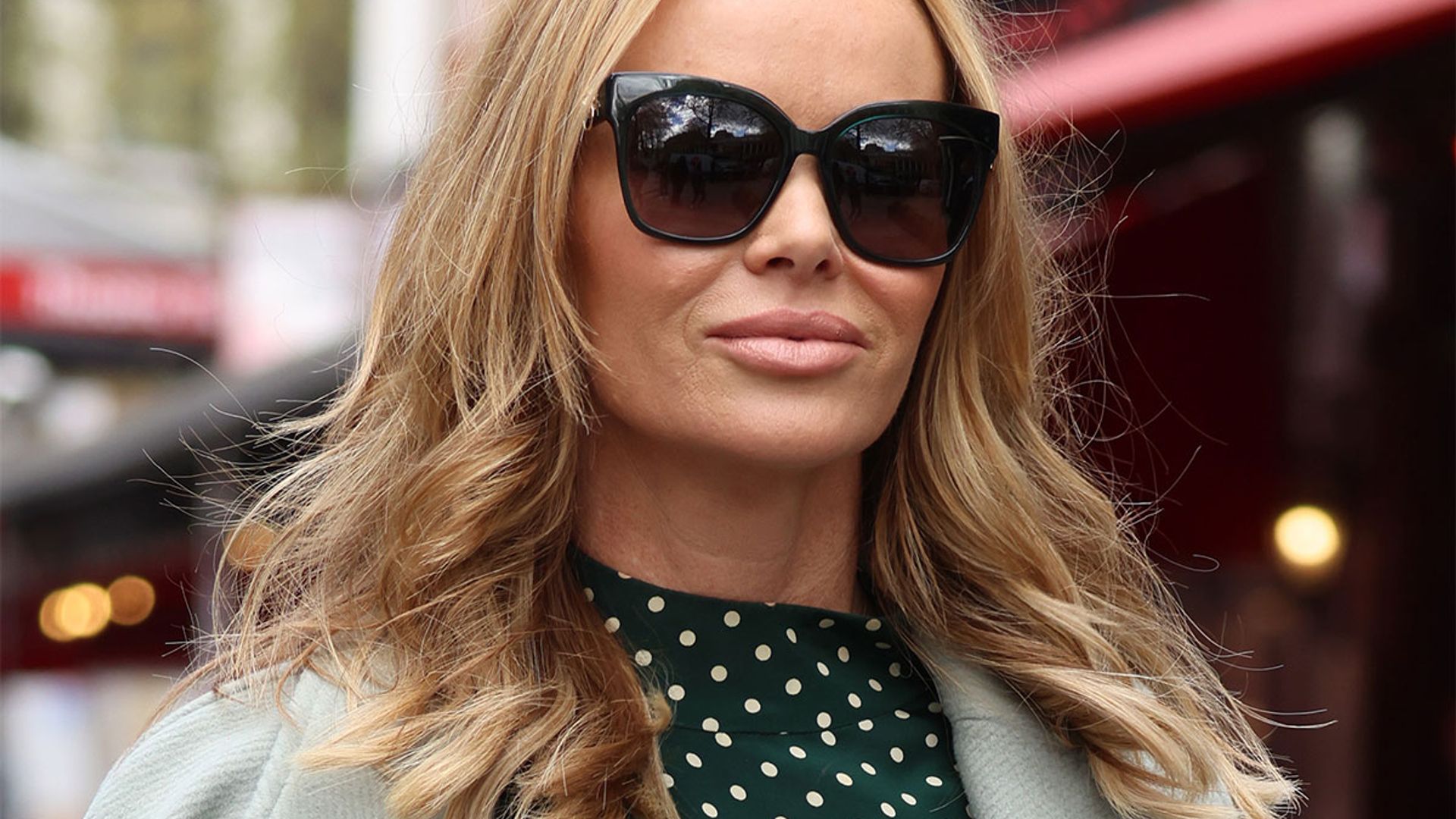 amanda holden outfit