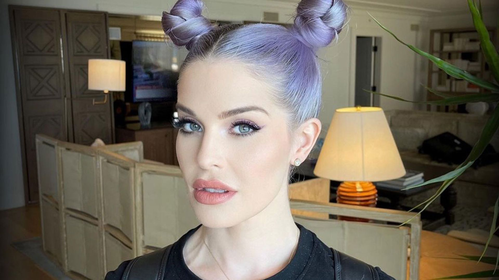 Kelly Osbourne returns to social media and makes incredible announcement