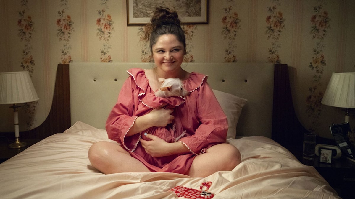 Obsessed with Jessica's nightie collection in Too Much on Netflix? Join the club