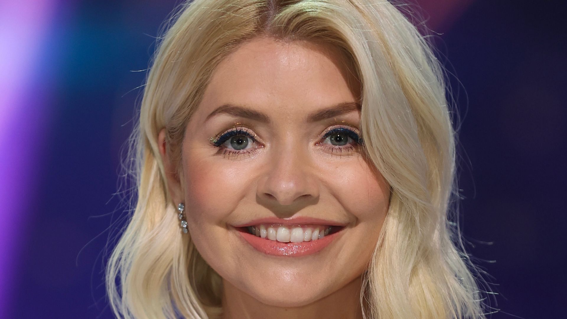holly willoughby in sequin dress on dancing on ice 
