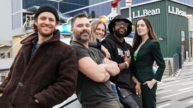 Marina Squerciati, LaRoyce C. Hawkins, Patrick Flueger, Tracy Spiridakos and Nick Gehlfuss at Wonderverse