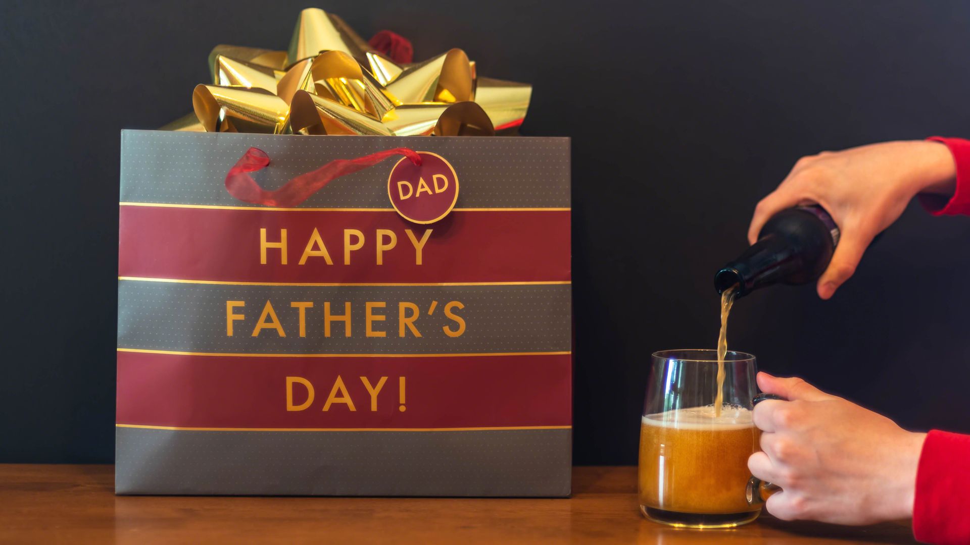 beer and father's day gift bag 