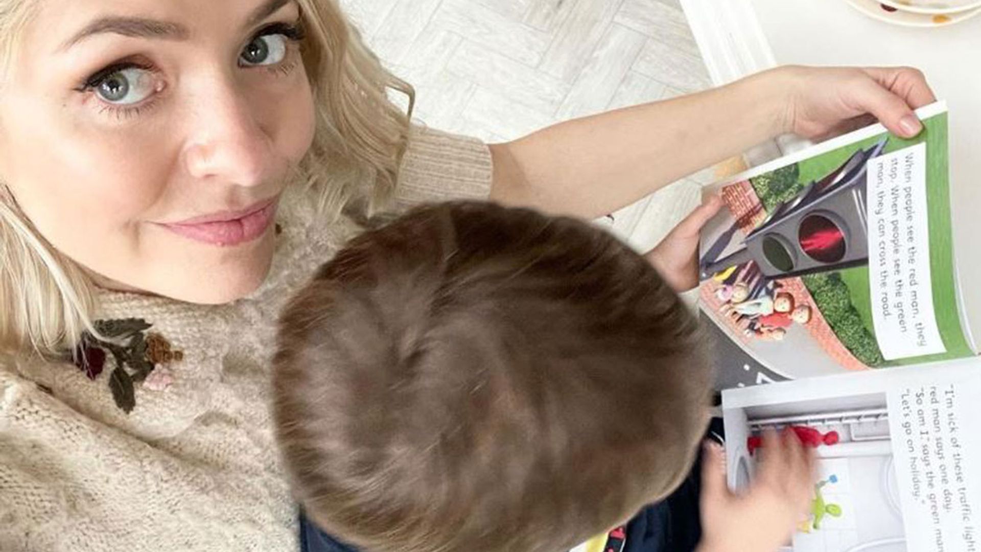 holly willoughby son chester book