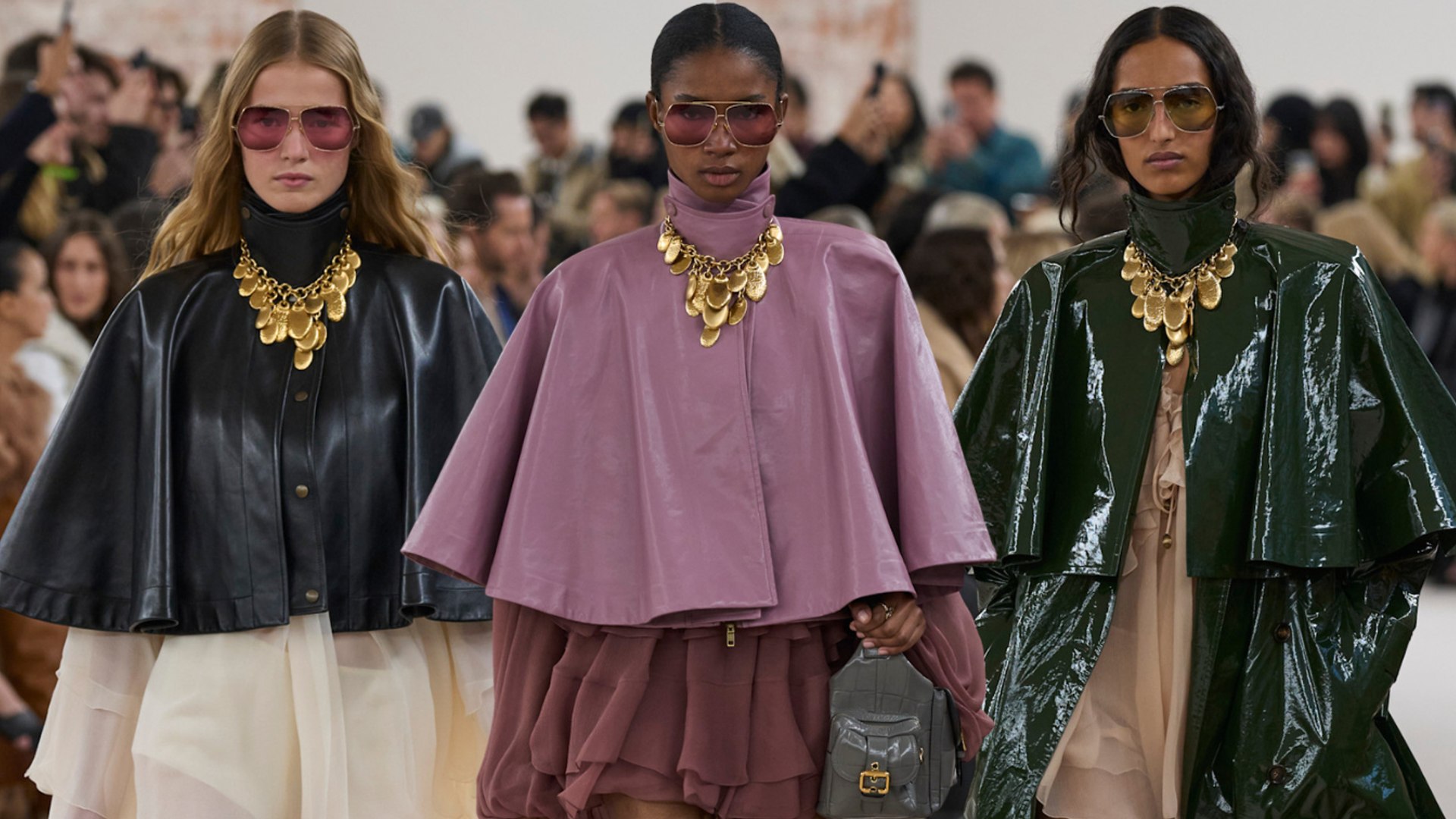 chloe cape comp image