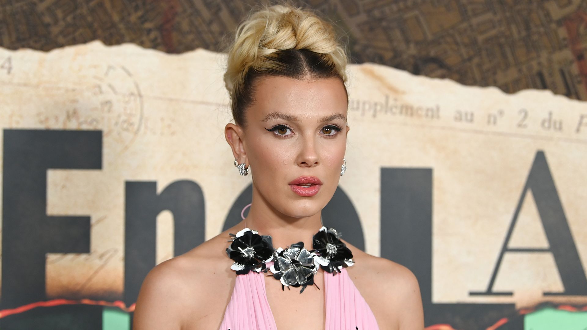 Millie Bobby Brown at the world premiere of Enola Holmes 2 held at the Paris Theater on October 27, 2022 in New York City. 