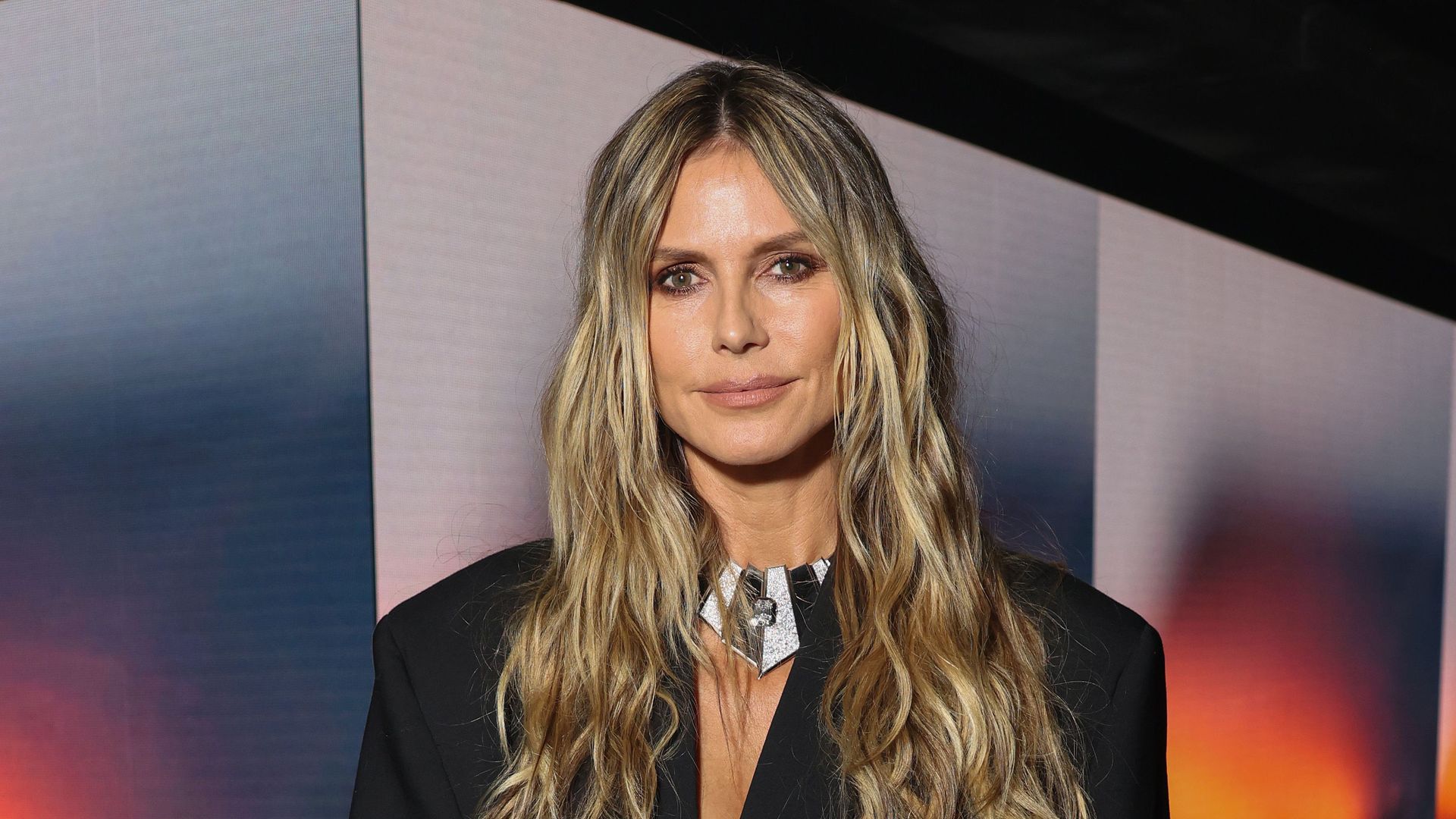 Heidi Klum rocks major transformation as she makes incredible return to the runway