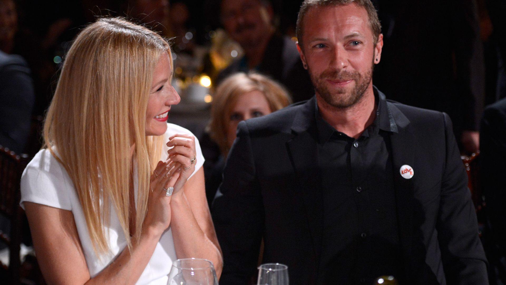 BEVERLY HILLS, CA - JANUARY 11:  Gwyneth Paltrow and Chris Martin attend the 3rd annual Sean Penn & Friends HELP HAITI HOME Gala benefiting J/P HRO presented by Giorgio Armani at Montage Beverly Hills on January 11, 2014 in Beverly Hills, California.  (Photo by Kevin Mazur/Getty Images for J/P Haitian Relief Organization)