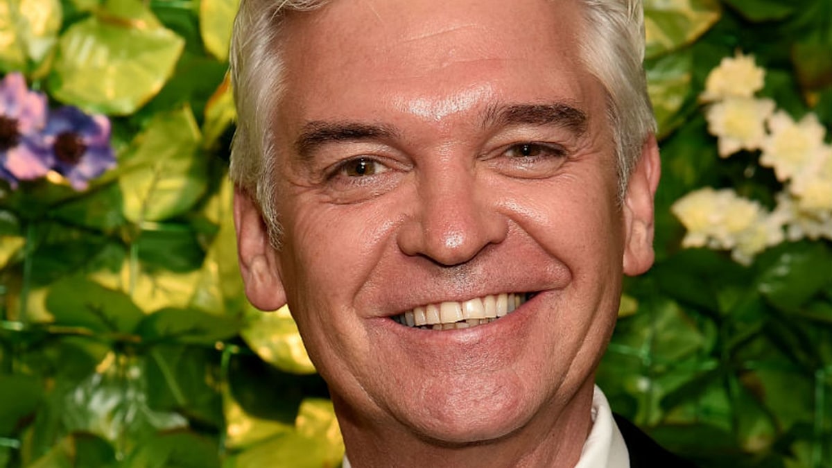 Phillip Schofield Surprises Fans With Nude Photo On World Naked Gardening Day Hello 