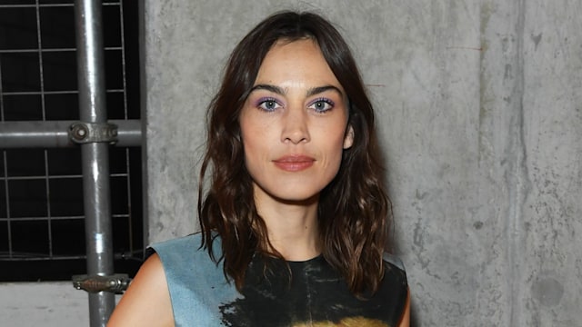 LONDON, ENGLAND - SEPTEMBER 16: Alexa Chung attends the Ashley Williams show during London Fashion Week September 2023 at Collins Music Hall on September 16, 2023 in London, England. (Photo by David M. Benett/Jed Cullen/Dave Benett/Getty Images)