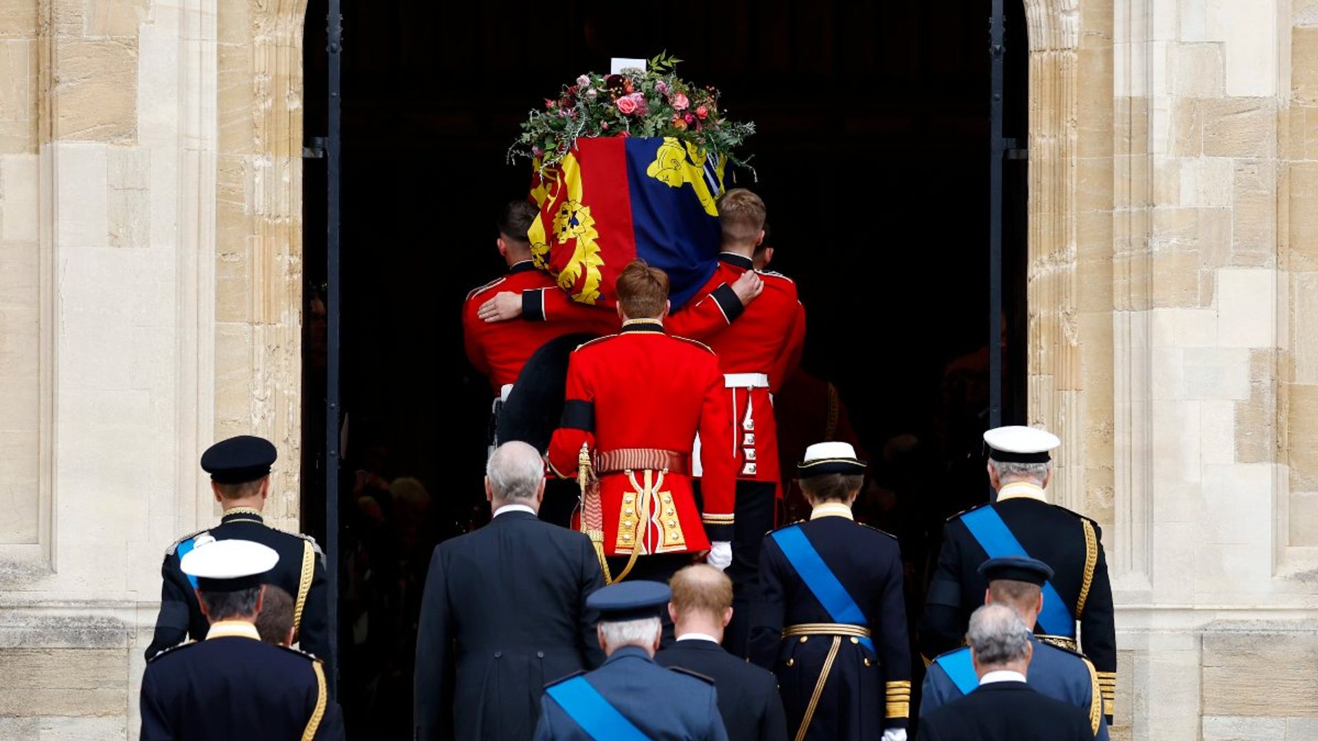 queen funeral coffin