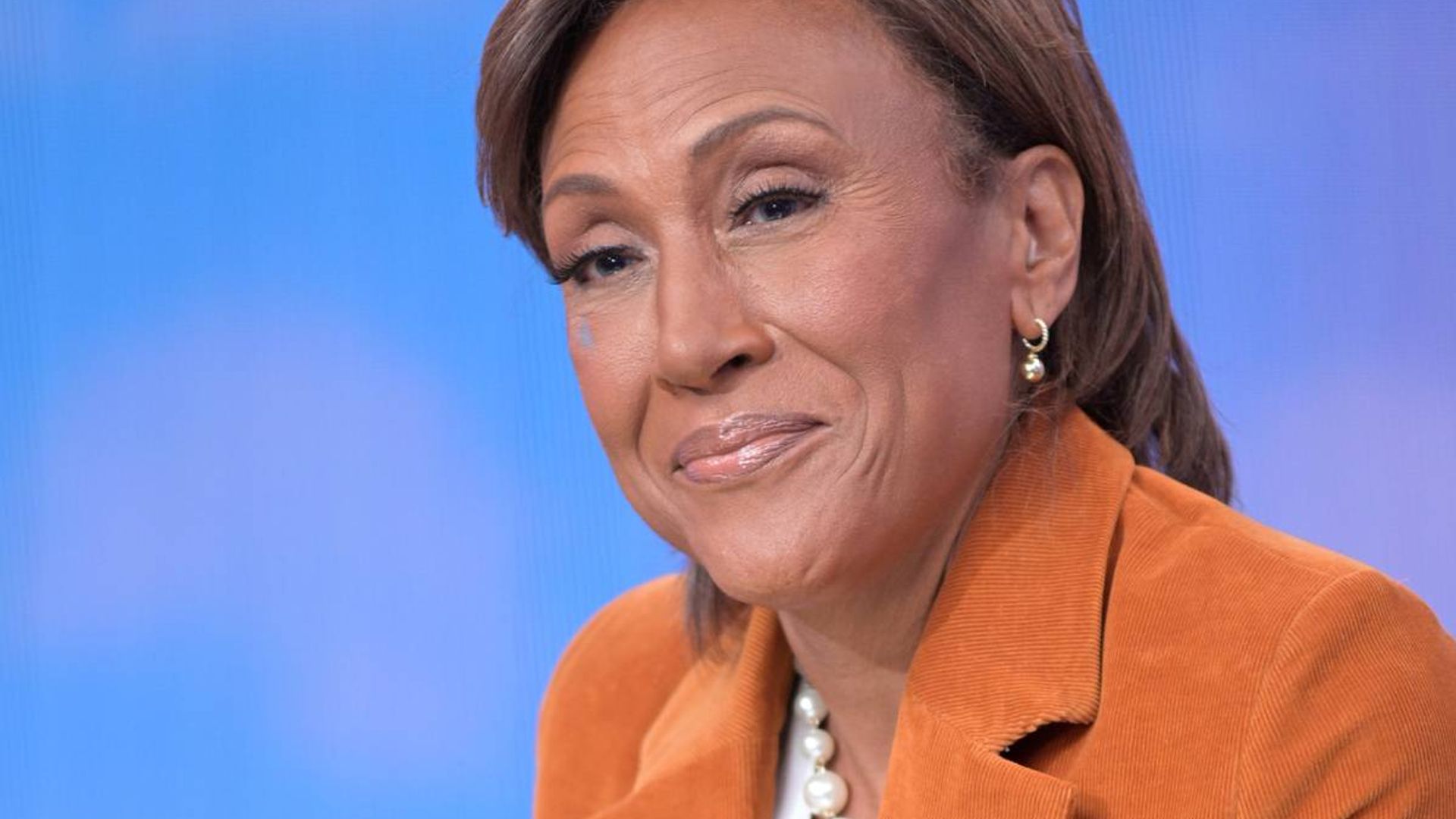 gma robin roberts surprise difficult start day