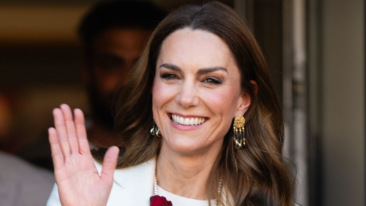 Princess Kate exudes 'confidence' in bridal white gown – with the girliest hem