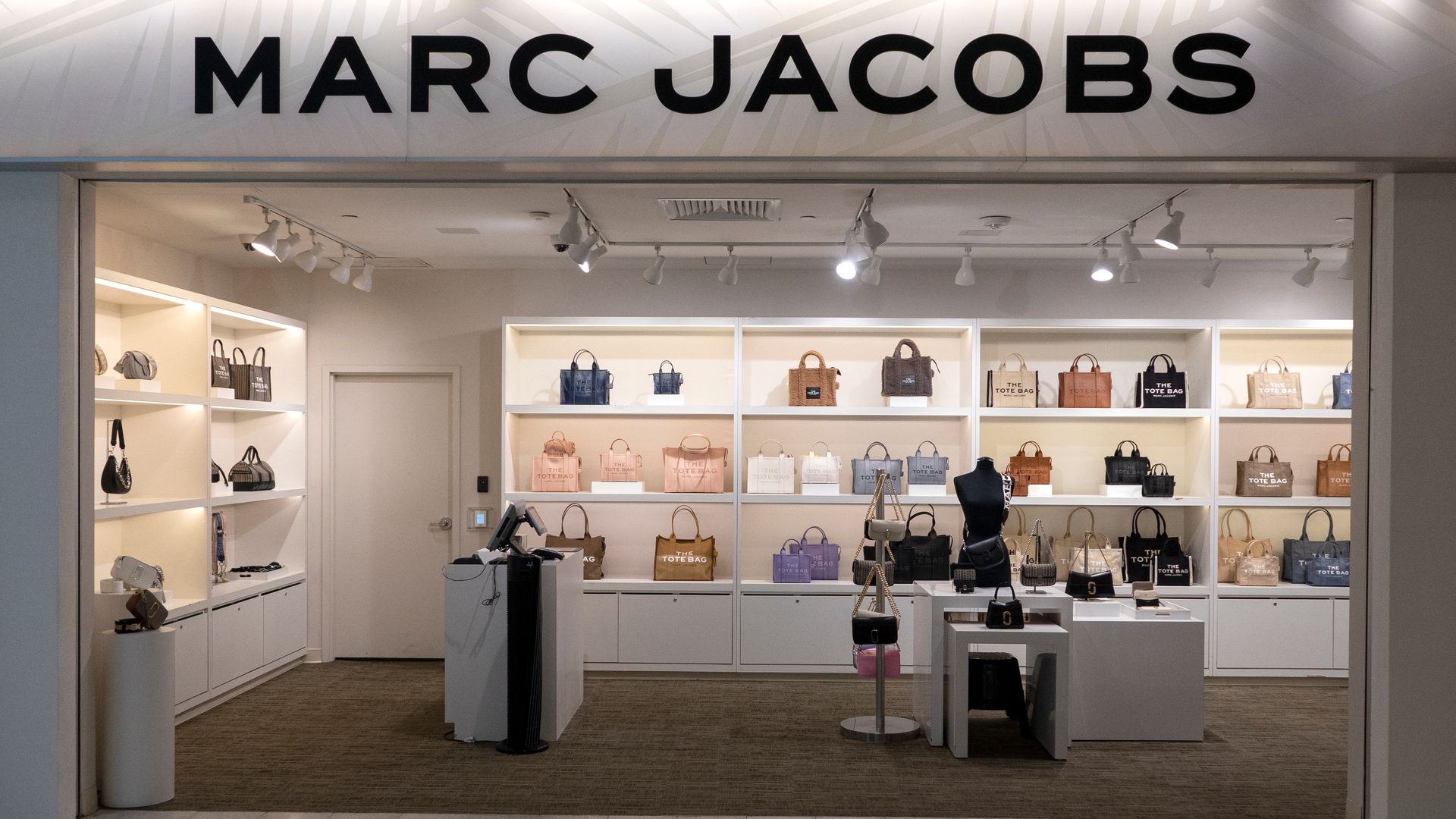 Nordstrom Rack has a $180 Marc Jacobs bag for $65 and it's so cute you have to see it