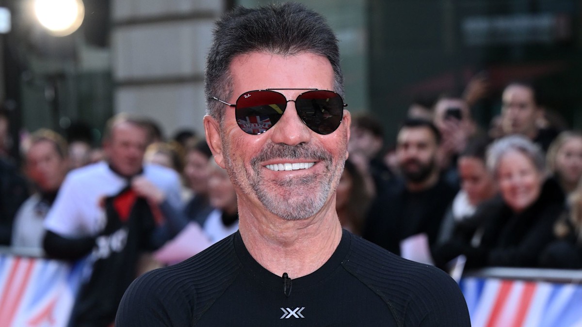 Simon Cowell's son Eric, 10, is so grown up in new photo | HELLO!