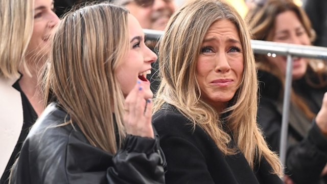 jennifer aniston emotional tribute