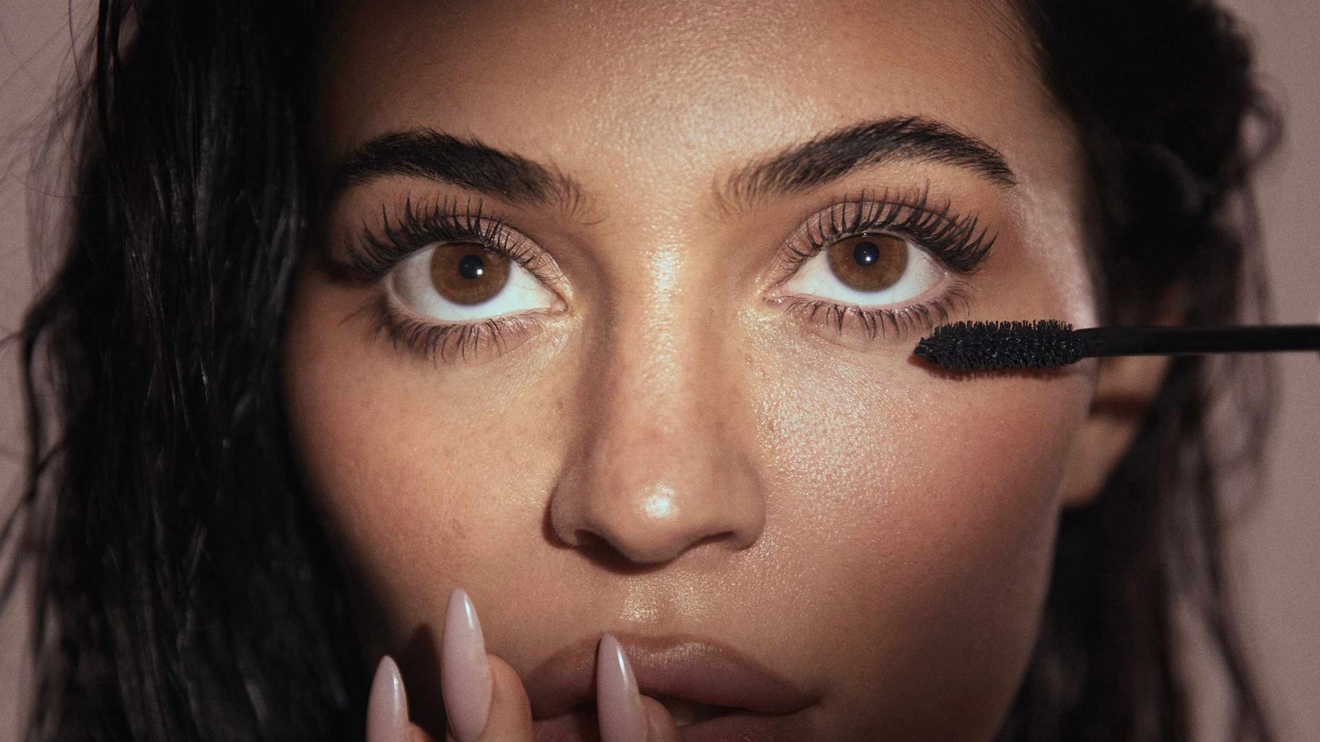 Kylie Jenner mascara