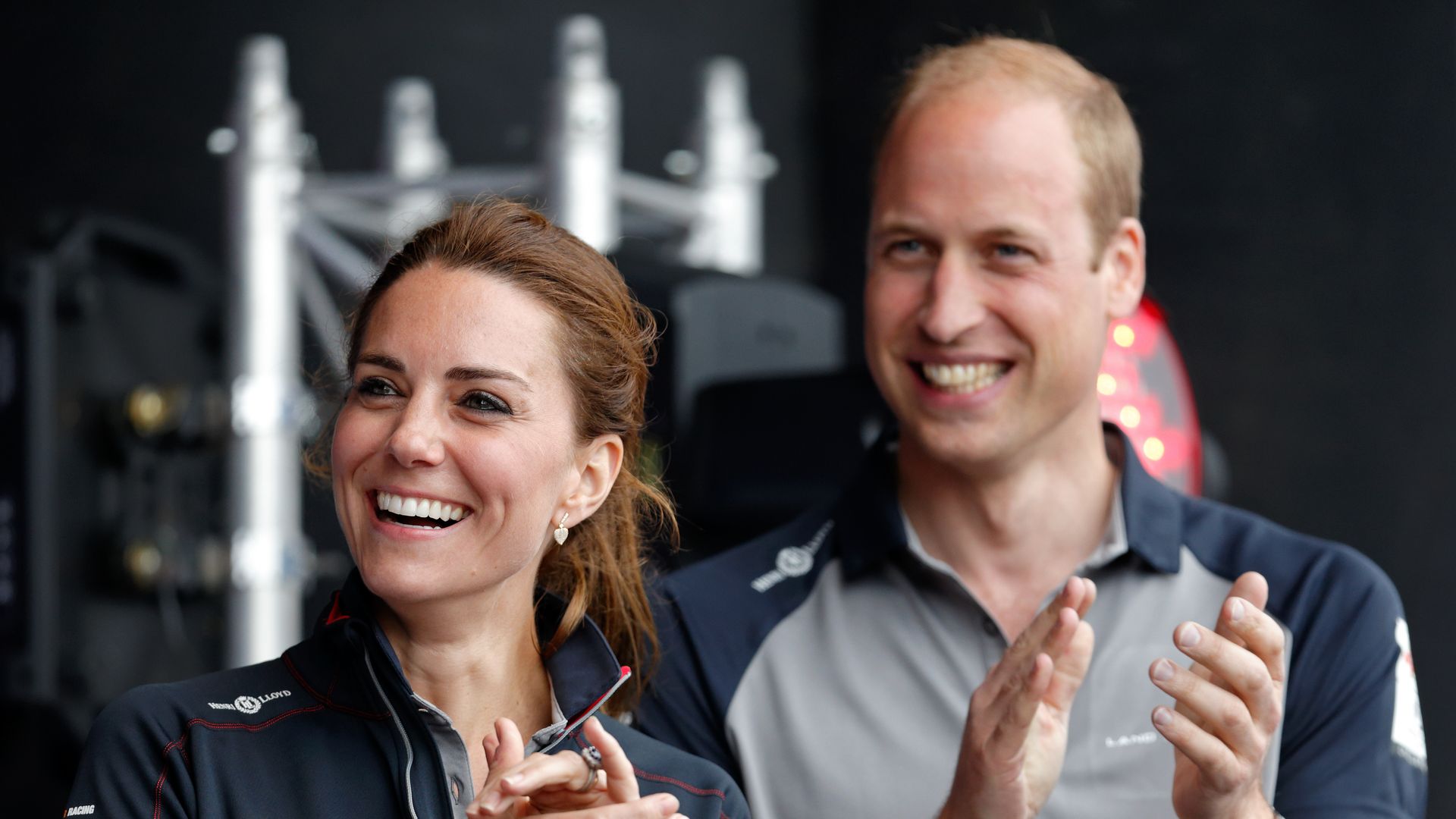 William and Kate cheering 