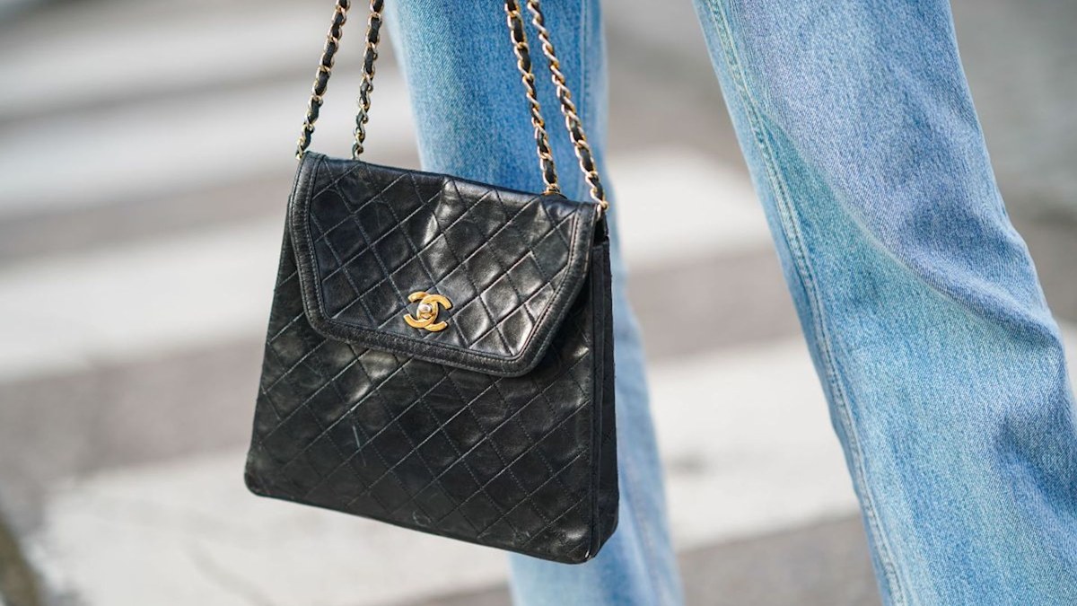 black chanel flap bag with top handle handbag