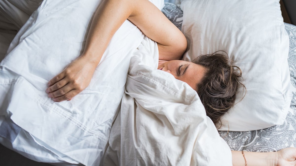 I’m a biochemist and here's how to prepare your body for sleep
