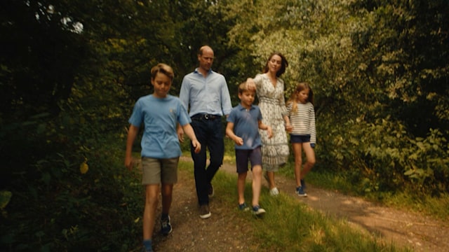 Prince William and Kate Middleton with children Prince George, Princess Charlotte and Prince Louis