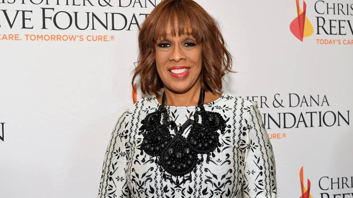 Gayle King’s neon green dress has a celebrity connection - and it’s a ...