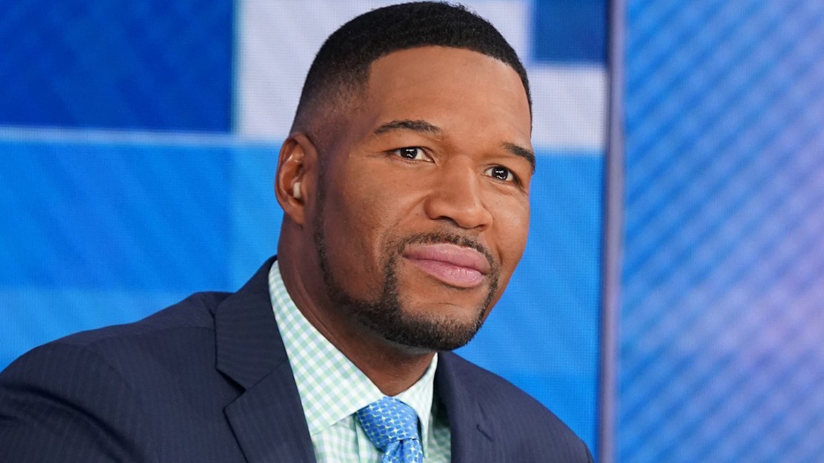 Michael Strahan, left, and Constance Schwartz-Morini surprise fans