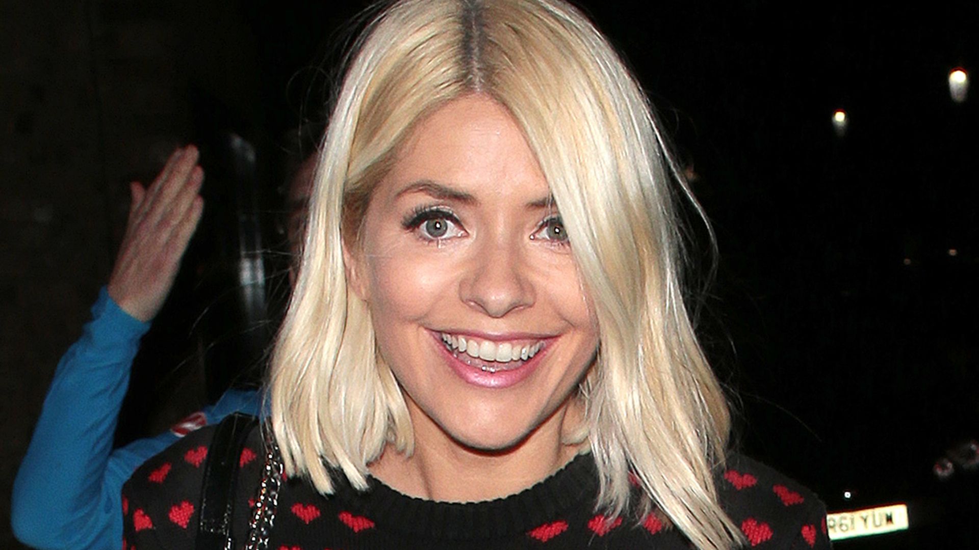 holly willoughby christmas jumper