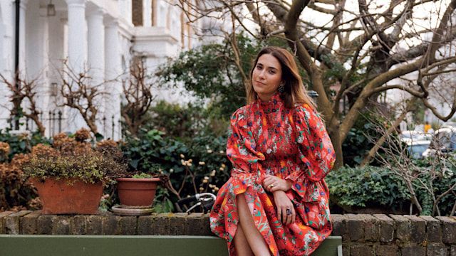 Nina Litchfield posing outside Notting Hill townhouse