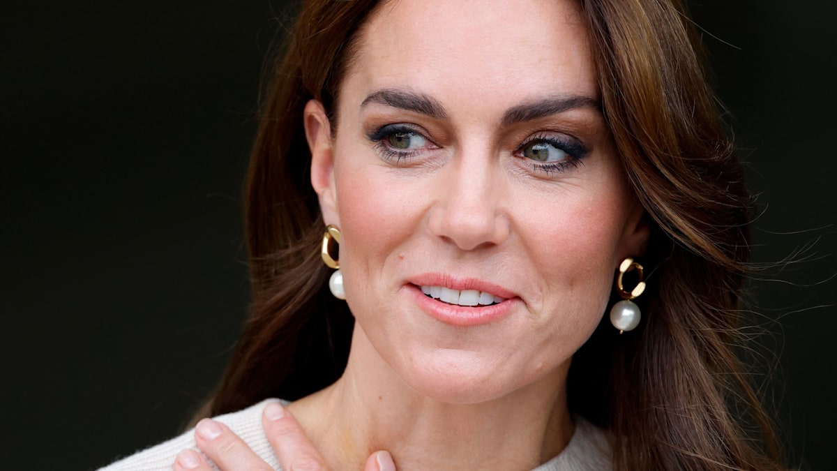 Kate Middleton secretly donated her hair to young cancer patients | HELLO!