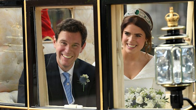 Jack Brooksbank and Princess Eugenie in their wedding carriage