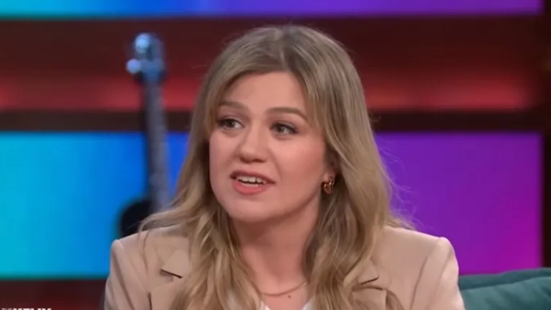 Kelly Clarkson makes diet confession as she opens up about personal life at home with her children