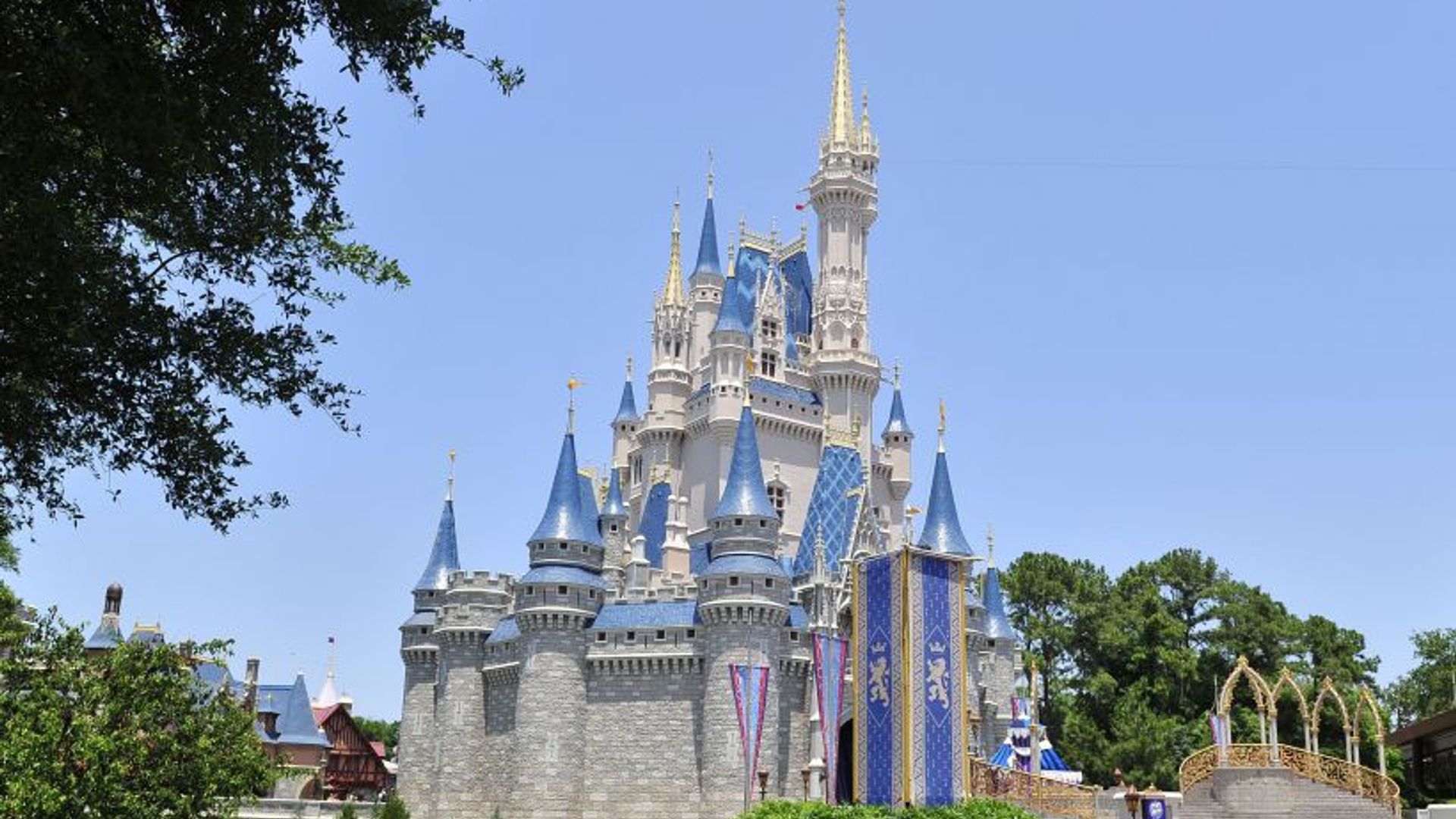 Disney Magic Kingdom Cinderella Castle