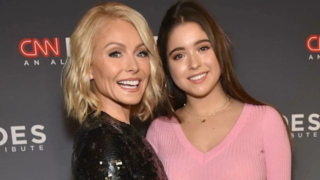 Kelly Ripa and her daughter Lola smile