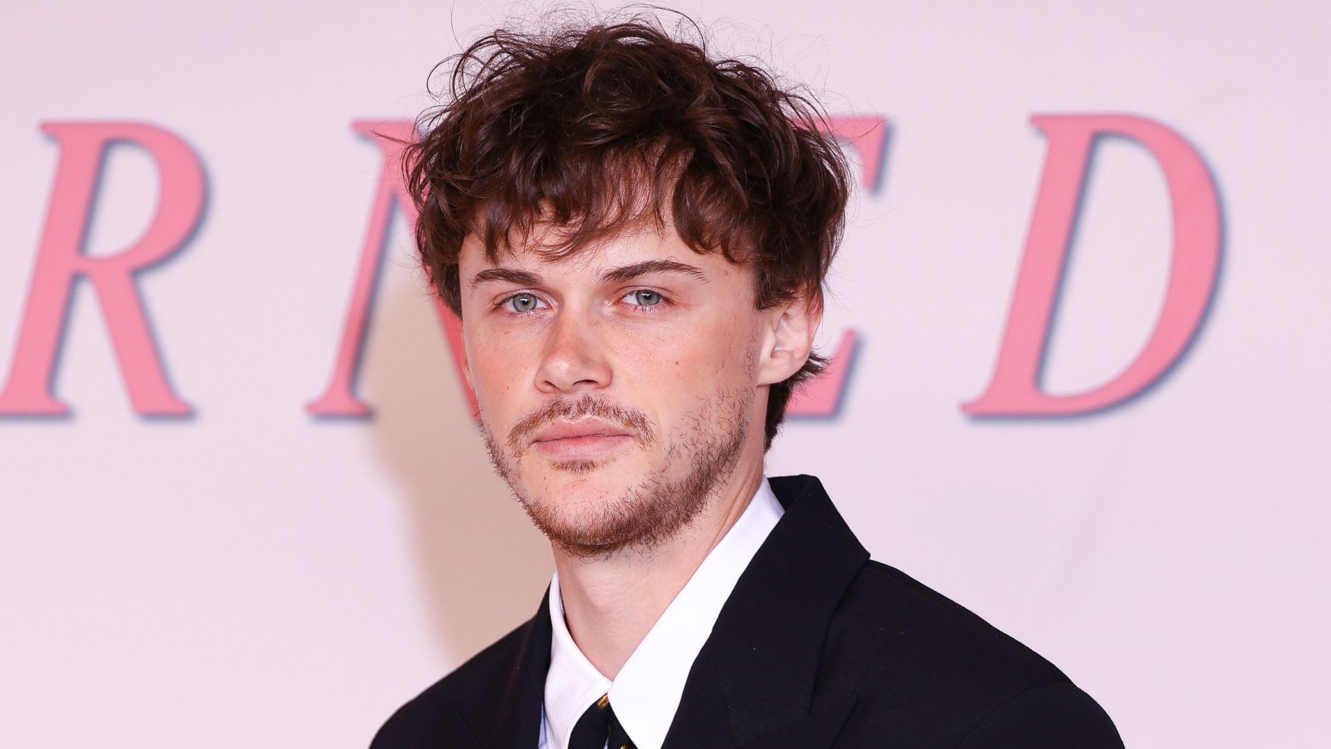 Christopher Briney attends the "L'Ete OÃ¹ Je Suis Devenue Jolie"  - The Summer I Turned Pretty" - Season Three, Prime Video Photocall on September 17, 2025 in Paris, France. (Photo by Marc Piasecki/WireImage)