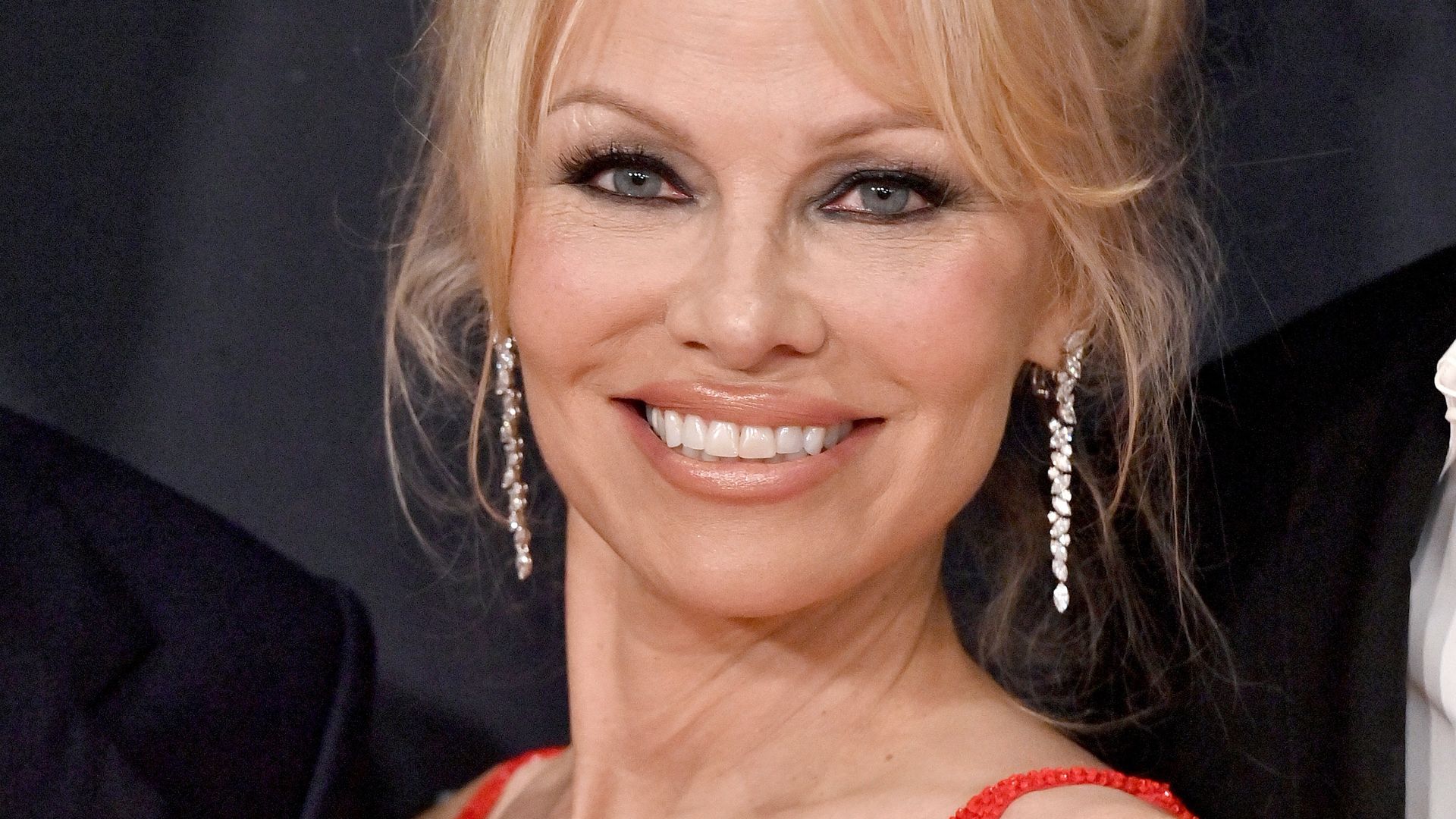 Pamela Anderson wows in red dress