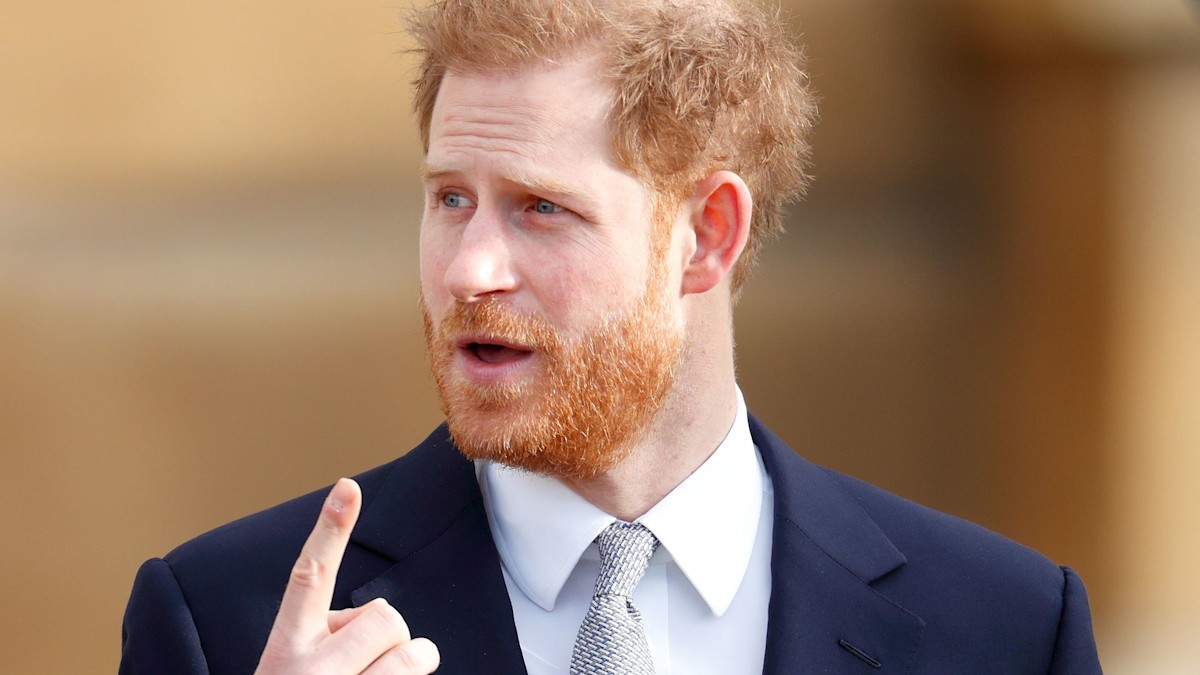 Prince Harry's 'awkward' childhood bedroom decor revealed by Neve Campbell as she talks meeting him