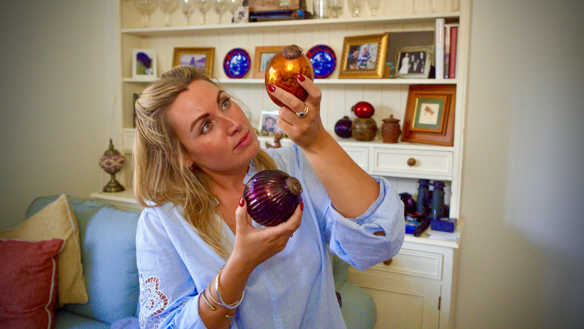 The Travelling Auctioneers: Briony Harford