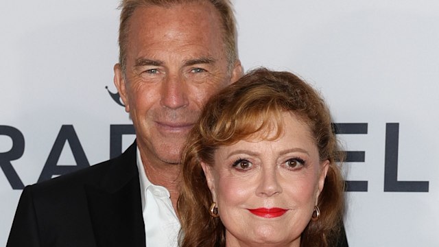  Kevin Costner and Susan Sarandon attend the Better World Fund Gala during The 81st Venice International Film Festival at Gritti Palace on September 05, 2024 in Venice, Italy