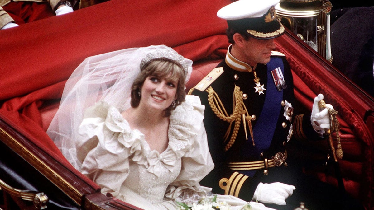 The Crown fans all saying the same thing about Princess Diana's wedding ...