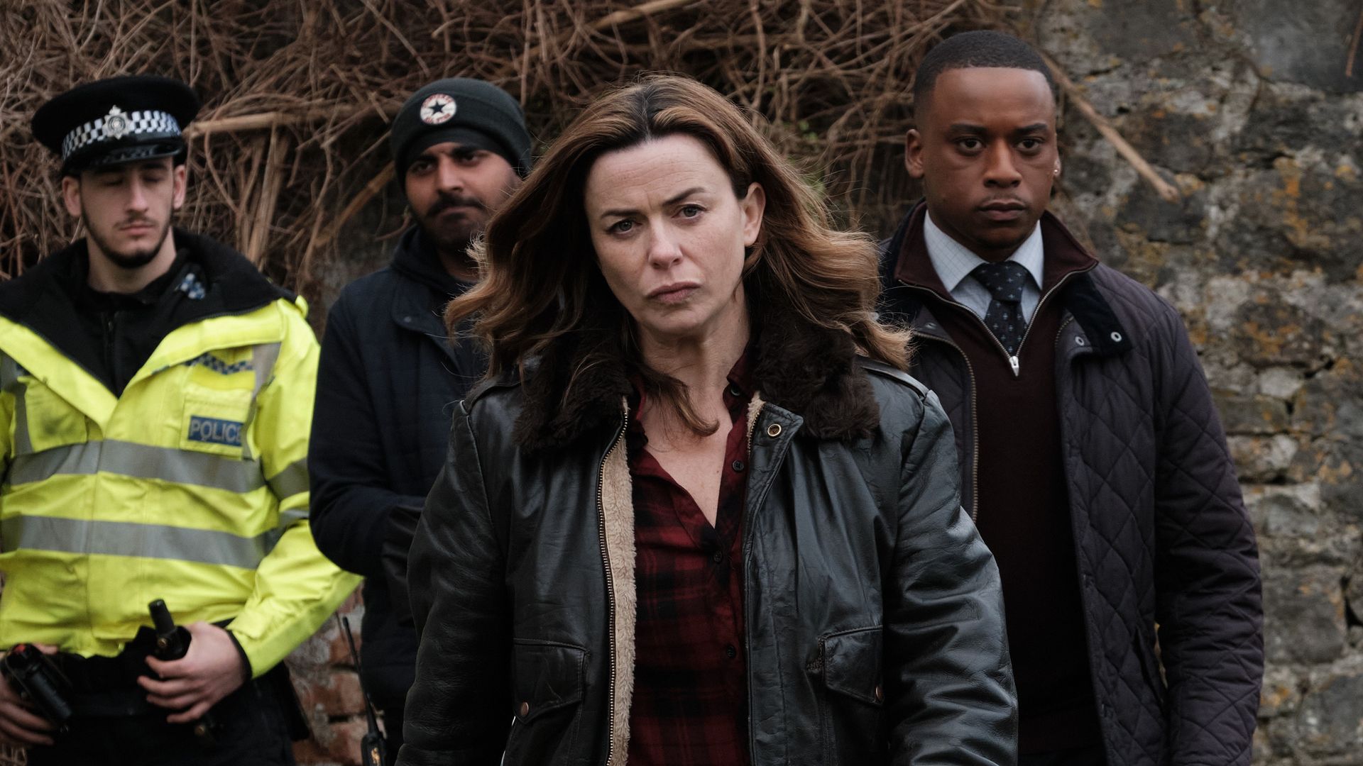 DCI Jeanette Kilburn (played by EVE MYLES) and Mike Dilliston played by (ELLIOT EDUSAH)