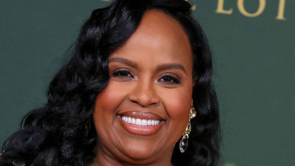 The White Lotus' Natasha Rothwell used these two skincare saviors ...