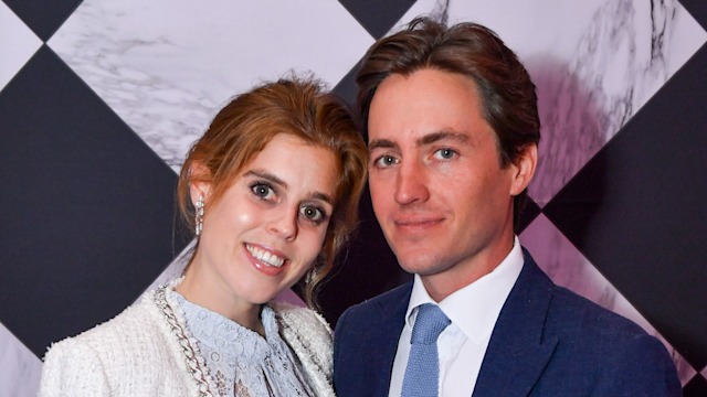 Prince Beatrice and Edoardo Mapelli Mozzi in front of a checkerboard background