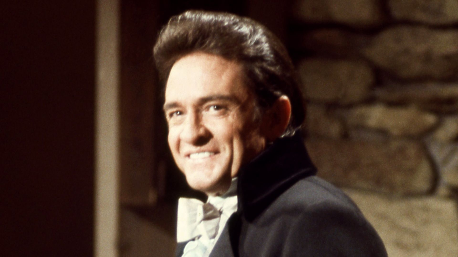 photo of johnny cash on the johnny cash show