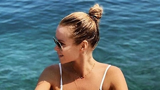 amanda holden bikini