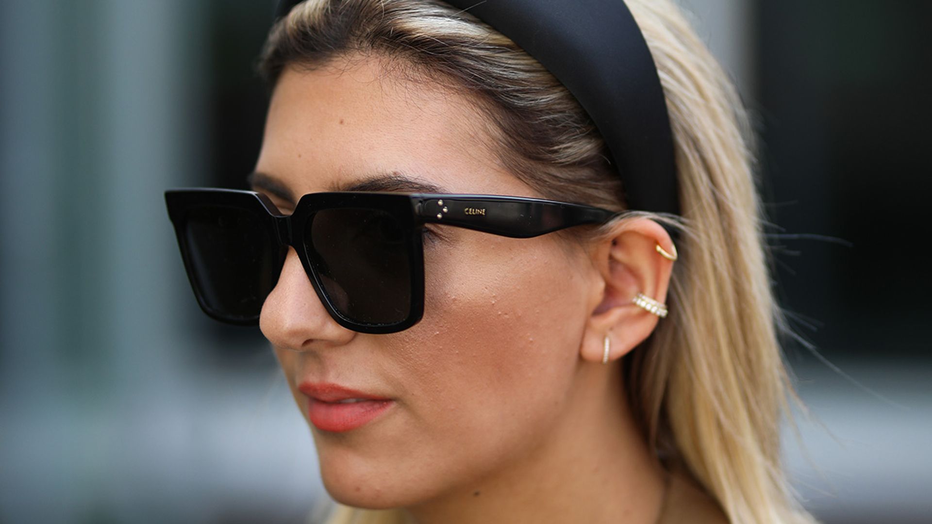 Here's How to Wear an Ear Cuff Like a Fashion Girl
