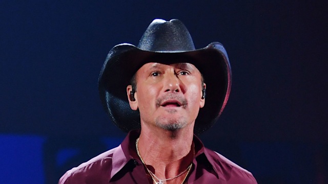 tim mcgraw stage