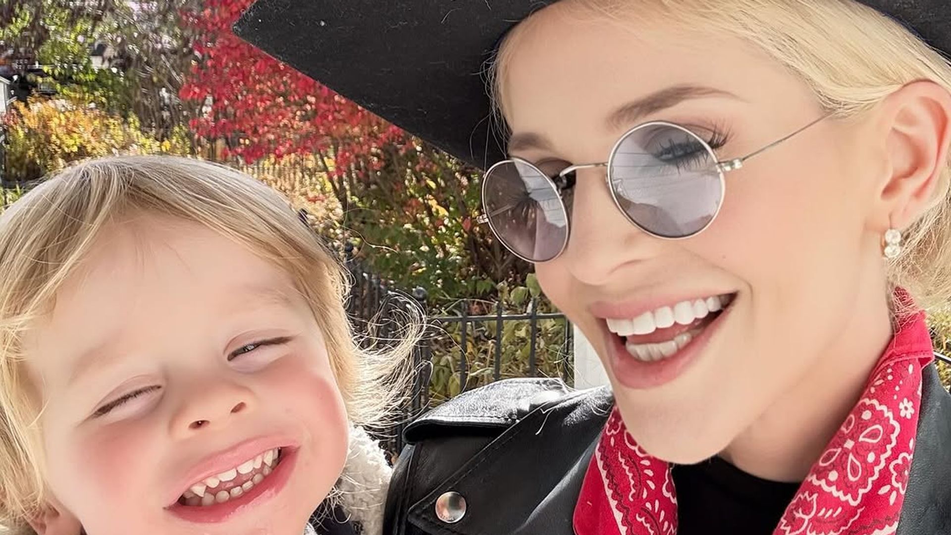 hellomagazine.com - Ella Rayment-Ward - Kelly Osbourne's private home life away from the spotlight on Iowa farm