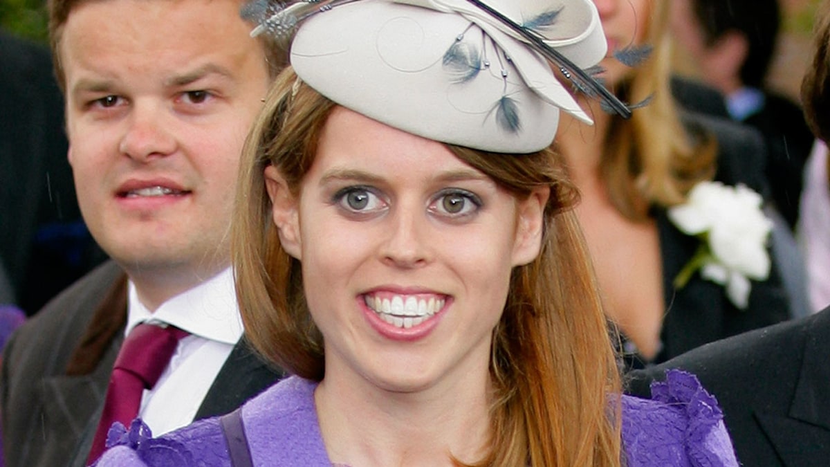 Princess Beatrice returns to spotlight in above-the-knee wedding guest dress - alongside her ex